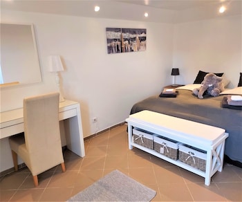 guesthouse vatnsholt