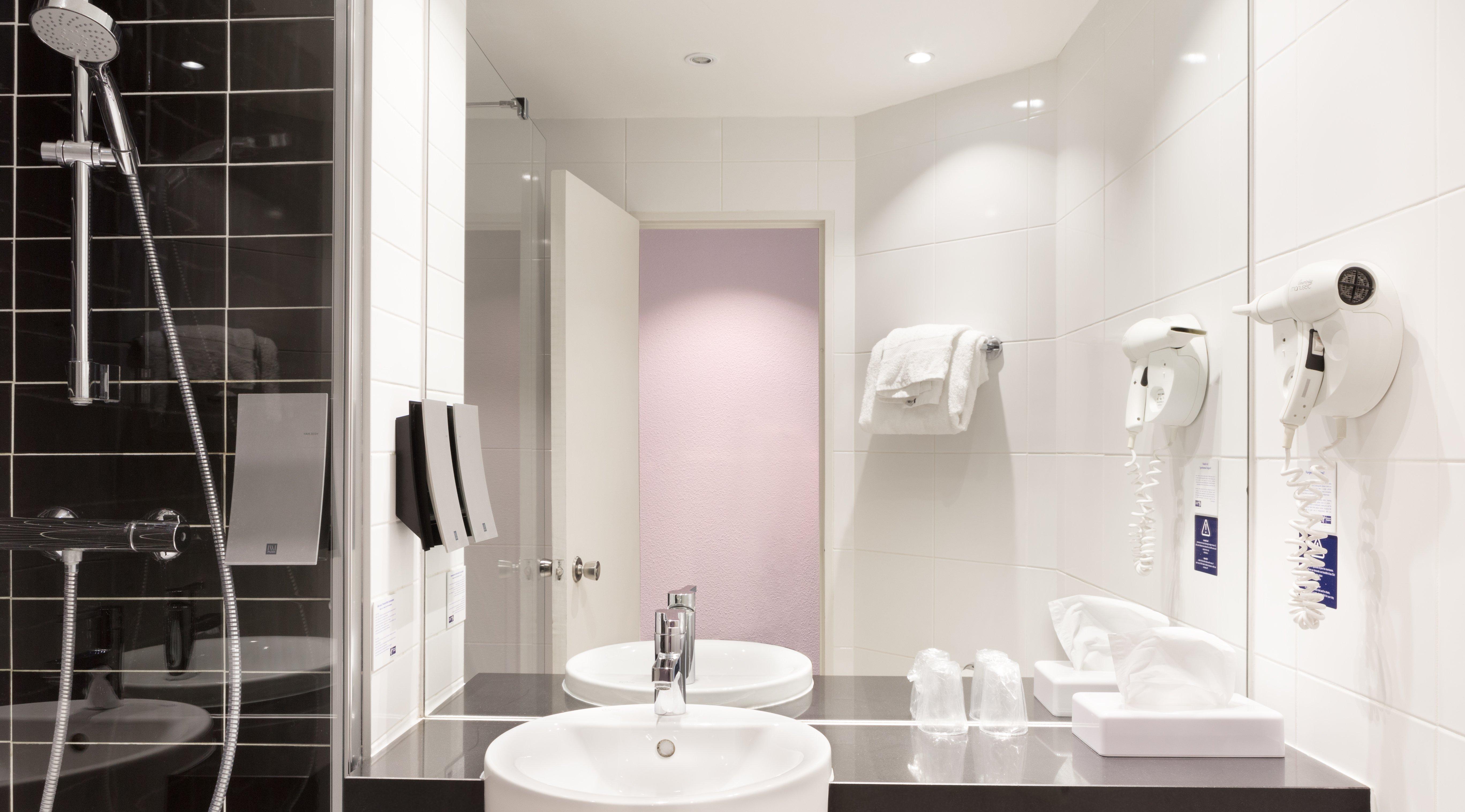 holiday inn express amiens by ihg