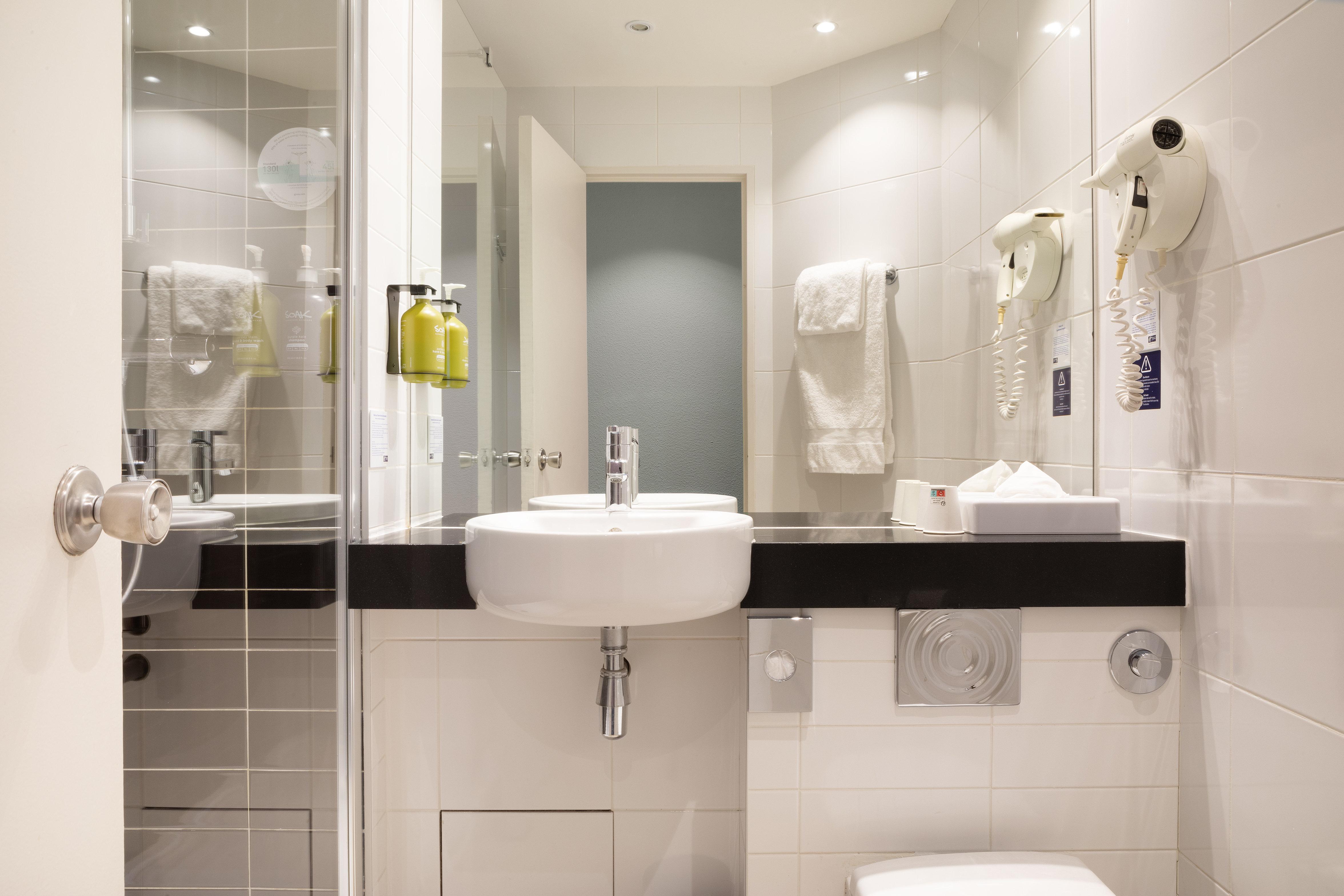 holiday inn express amiens by ihg
