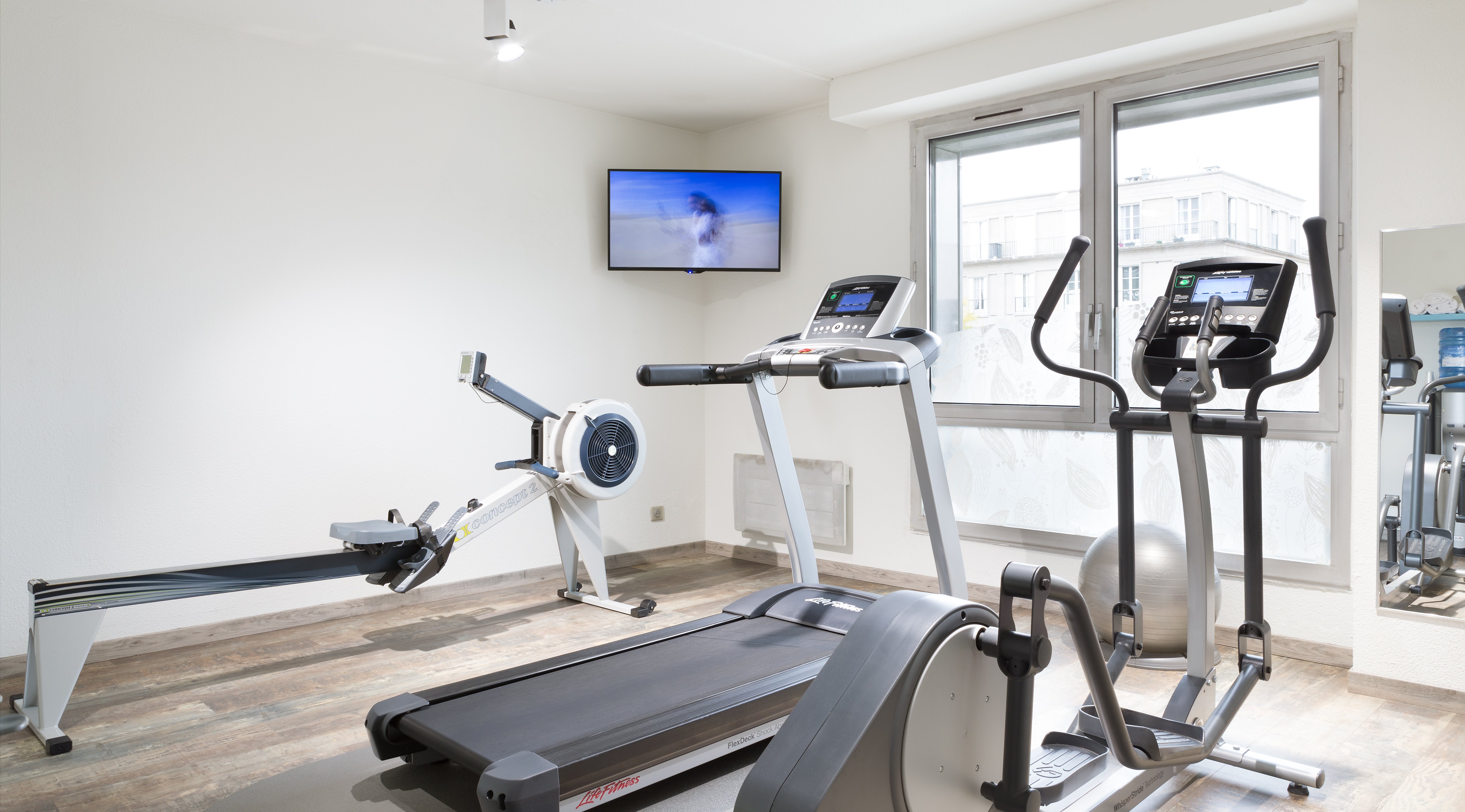 holiday inn express amiens by ihg