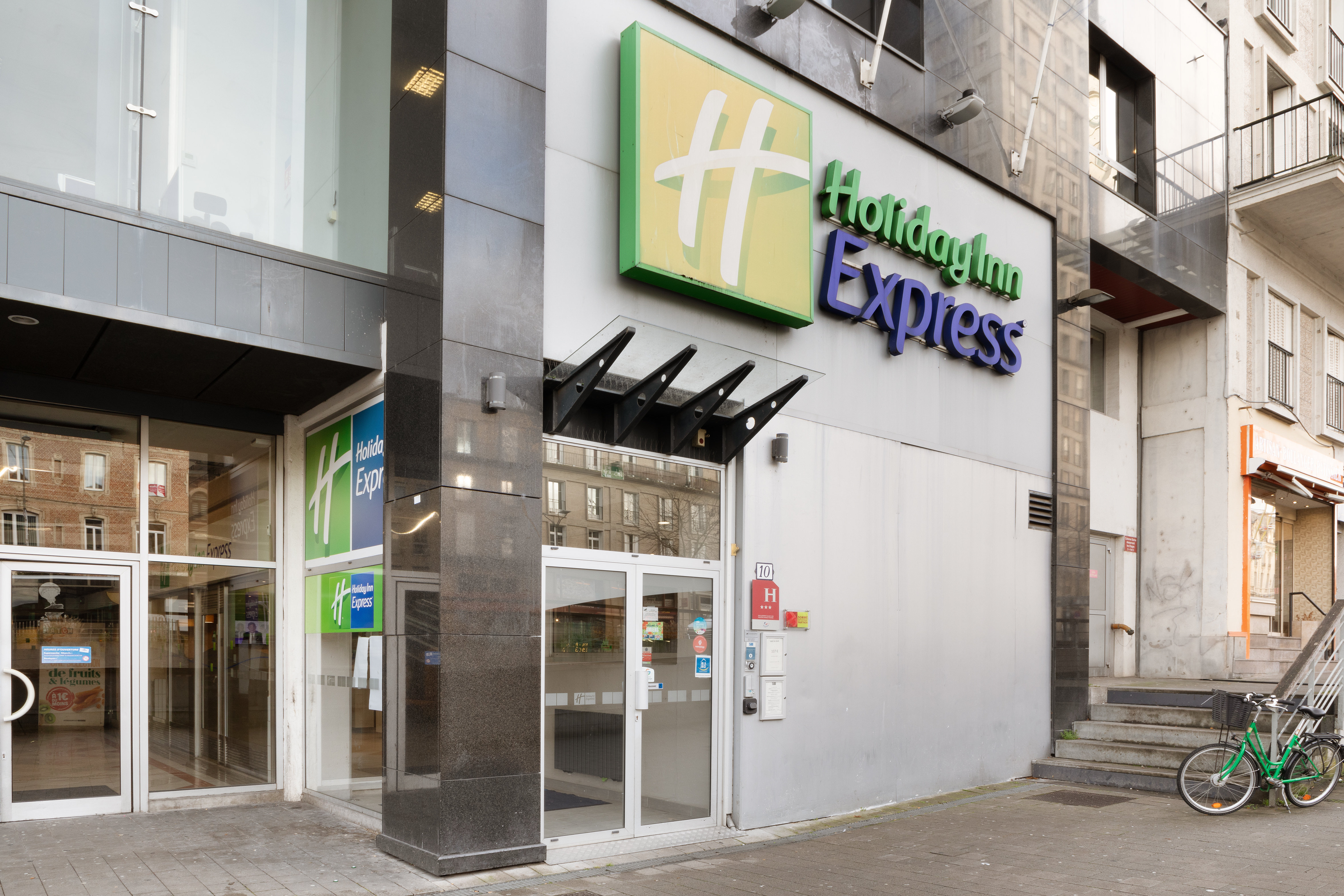 holiday inn express amiens by ihg