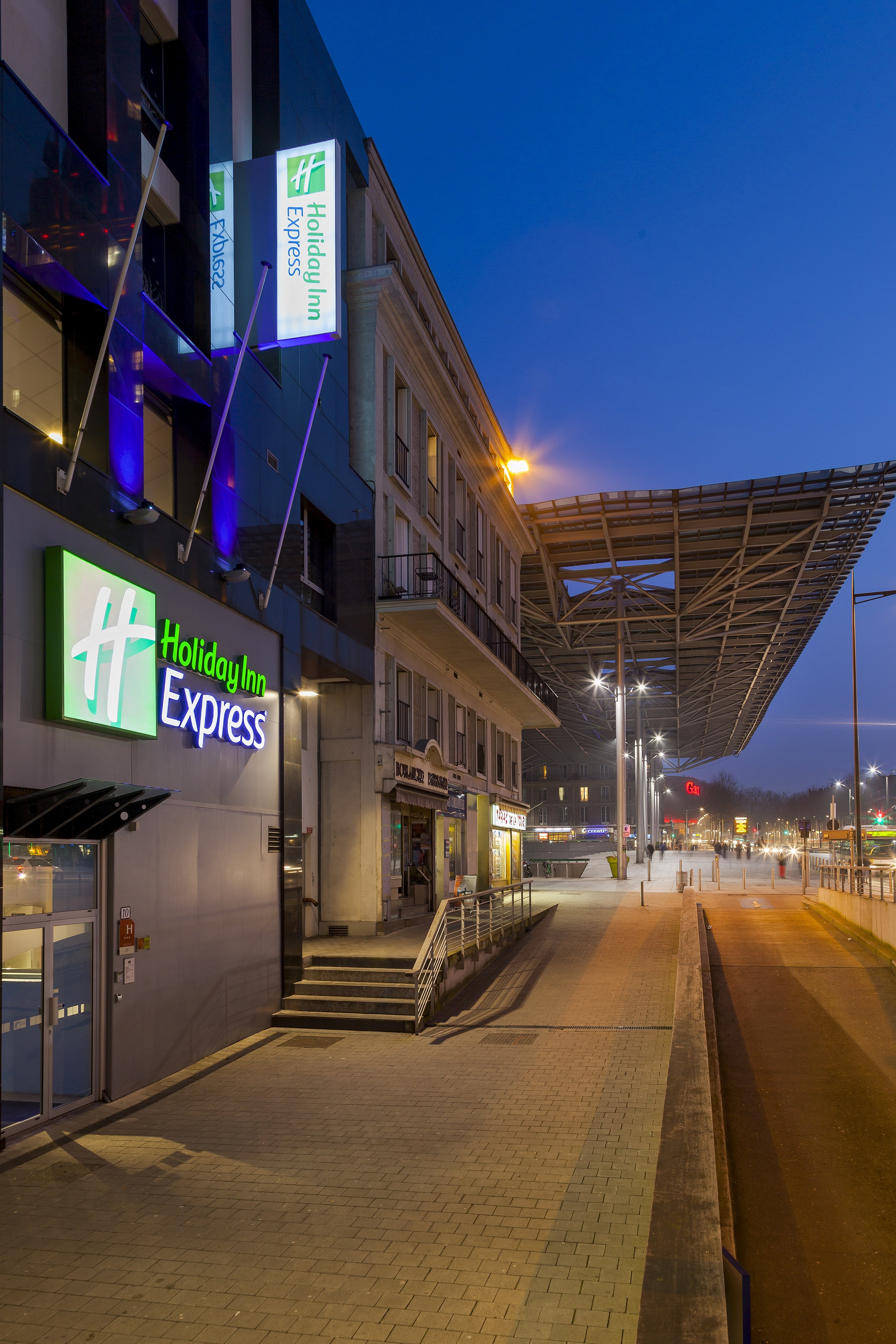 holiday inn express amiens by ihg
