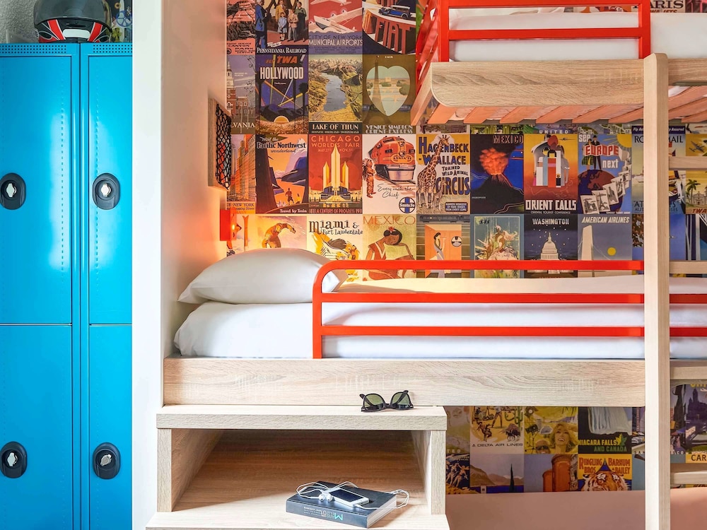 hotelf1 lyon massieux