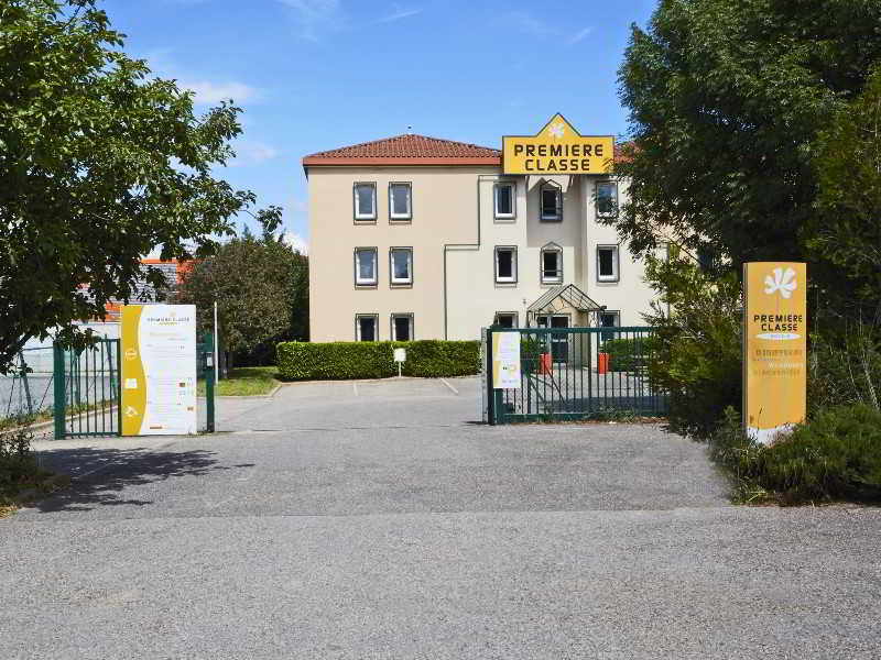 hotelf1 lyon massieux