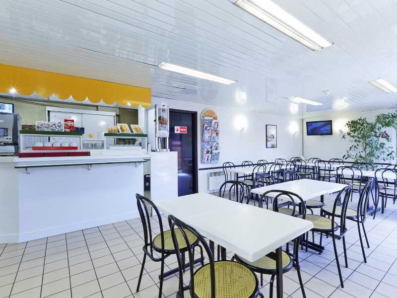 hotelf1 lyon massieux