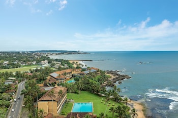 oceanfront condominiums galle