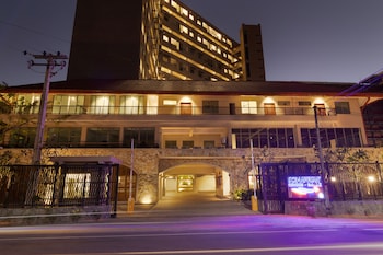 oceanfront condominiums galle