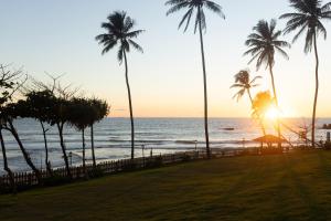 oceanfront condominiums galle