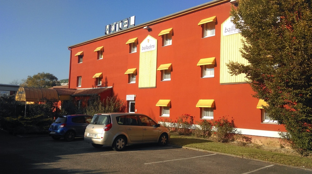 initial by balladins lyon villefranche sur saone