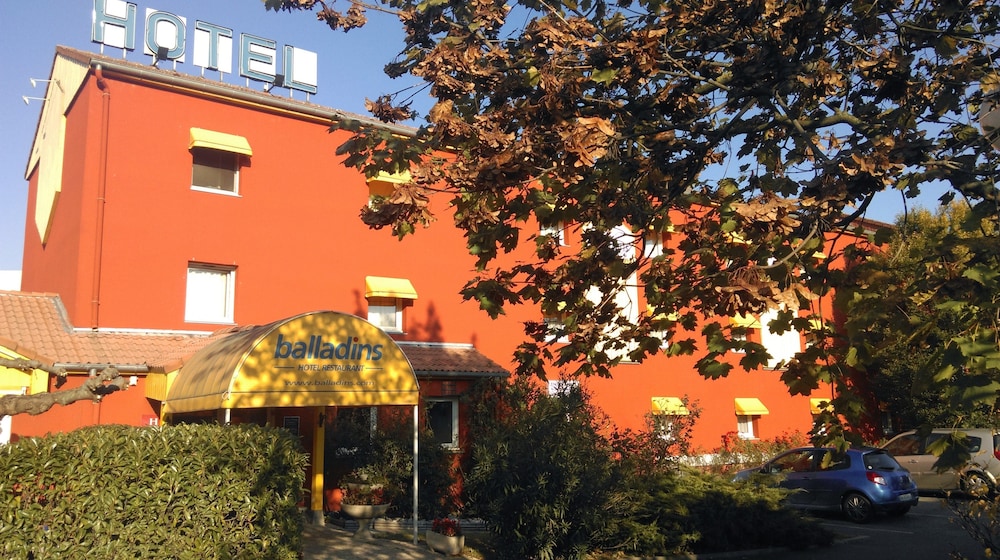 initial by balladins lyon villefranche sur saone