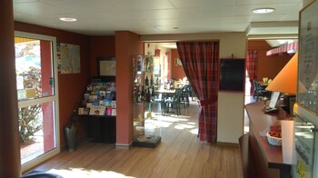 Initial By Balladins Lyon Villefranche-Sur-Saone,Meyzieu>>Lyon,2 star