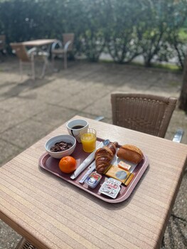 initial by balladins lyon villefranche sur saone