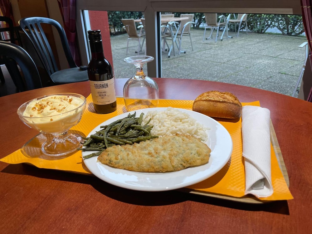 initial by balladins lyon villefranche sur saone