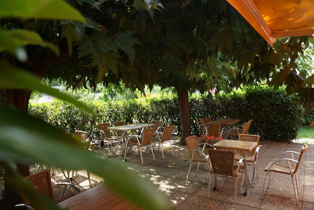 initial by balladins lyon villefranche sur saone