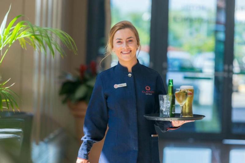 clayton hotel glasgow