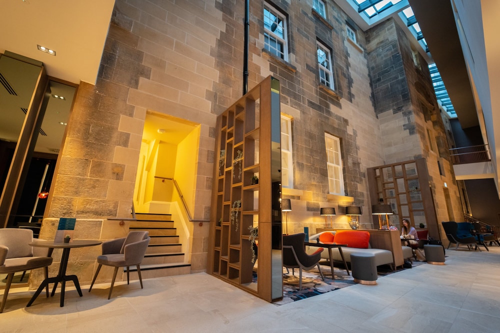 clayton hotel glasgow