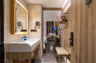 hanting shanghai lujiazui oriental pearl