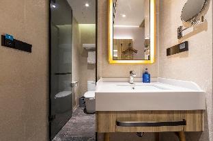 hanting shanghai lujiazui oriental pearl