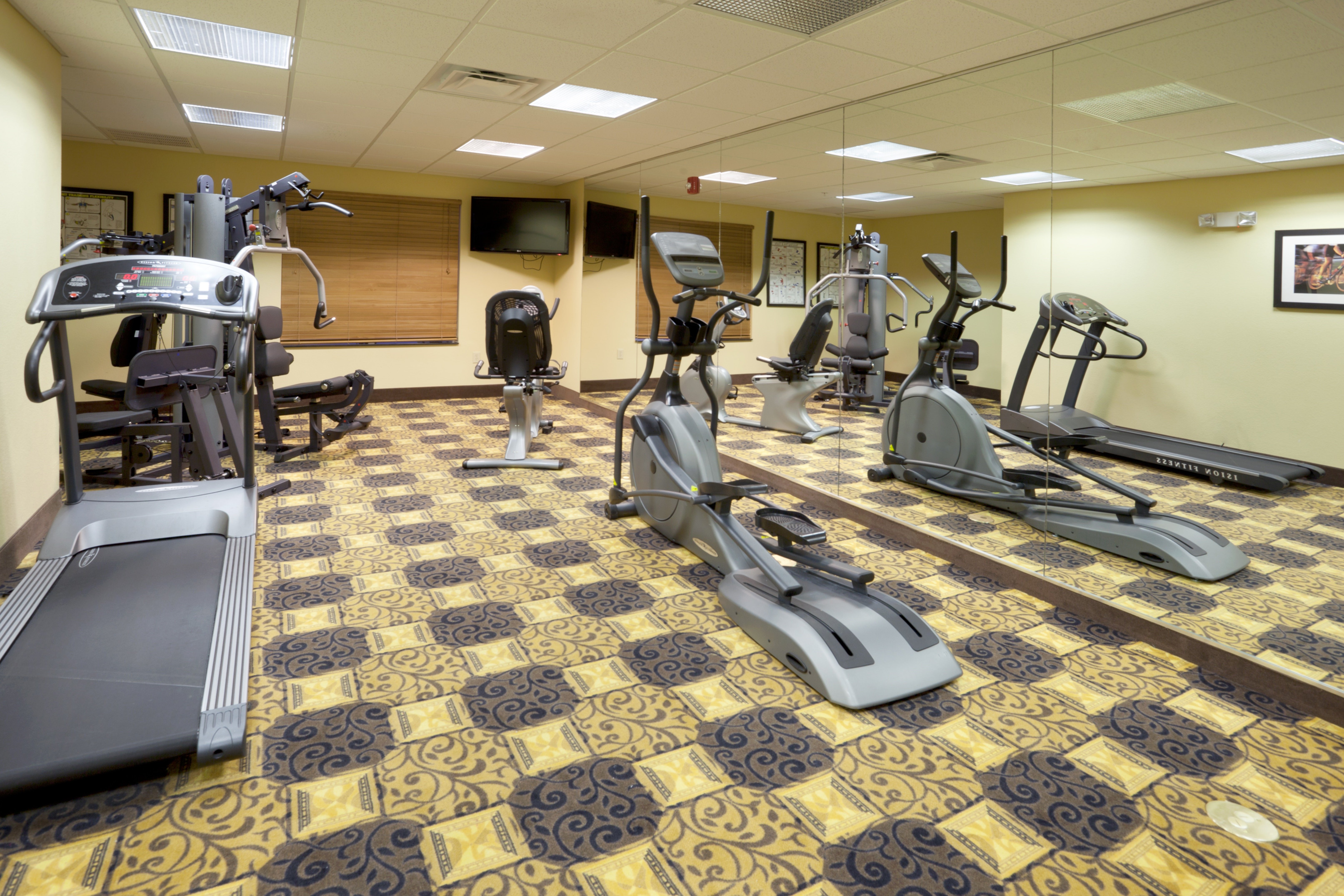 holiday inn express and suites georgetown by ihg