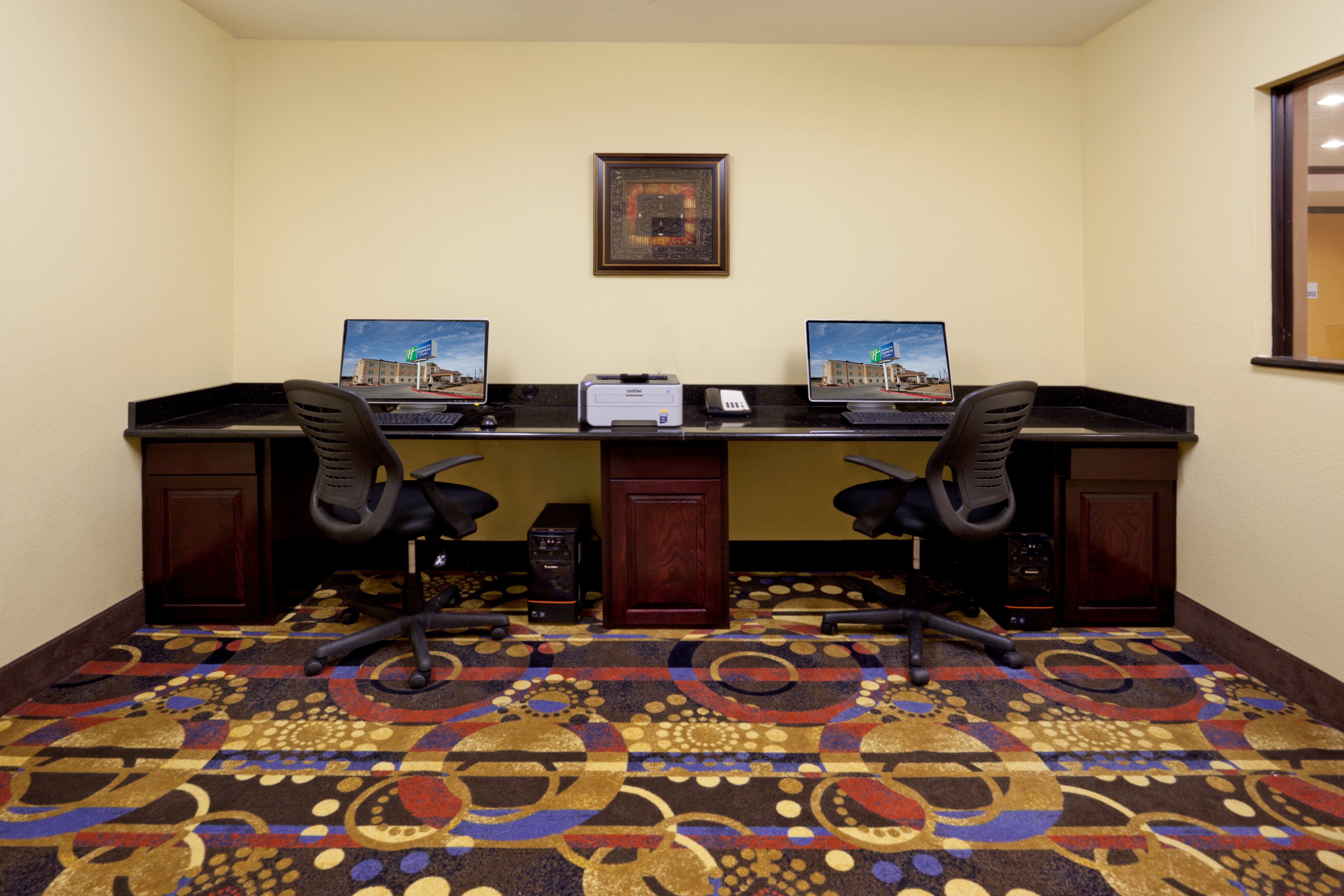 holiday inn express and suites georgetown by ihg