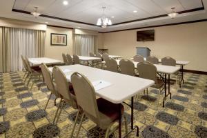 holiday inn express and suites georgetown by ihg