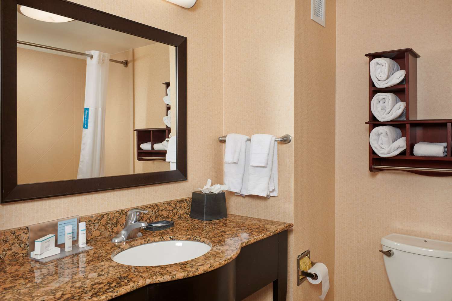 hampton inn and suites denver highlands ranch