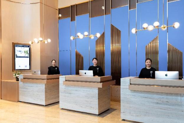 atour hotel hing tech zone wuyue square kunming