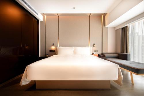 atour hotel hing tech zone wuyue square kunming