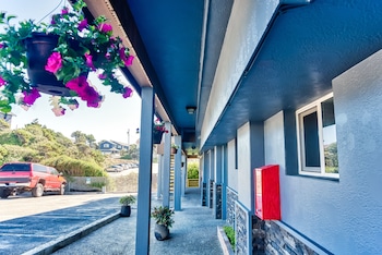 seagull beachfront inn