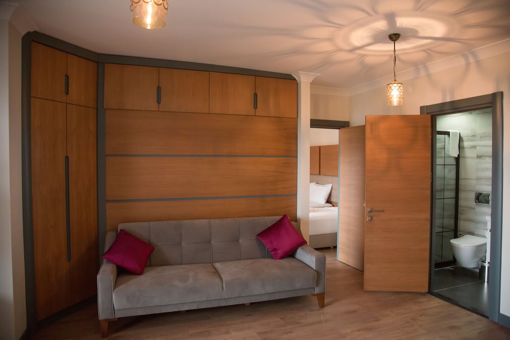 ceneviz suit apart otel