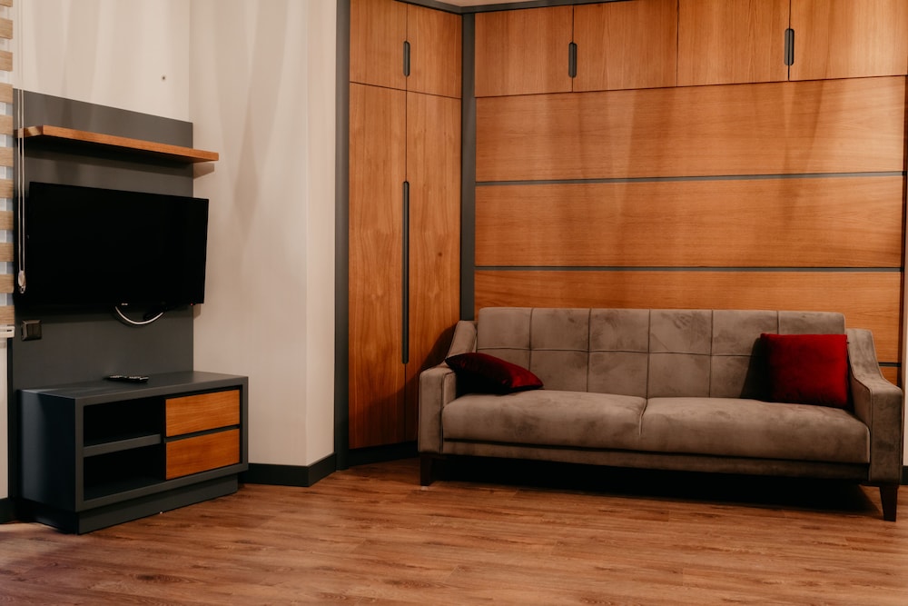 ceneviz suit apart otel