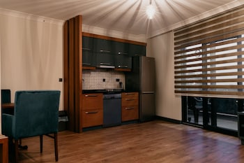 ceneviz suit apart otel