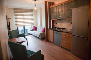 ceneviz suit apart otel