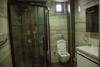 ceneviz suit apart otel