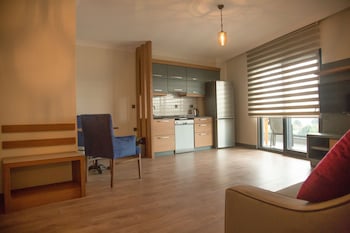 ceneviz suit apart otel