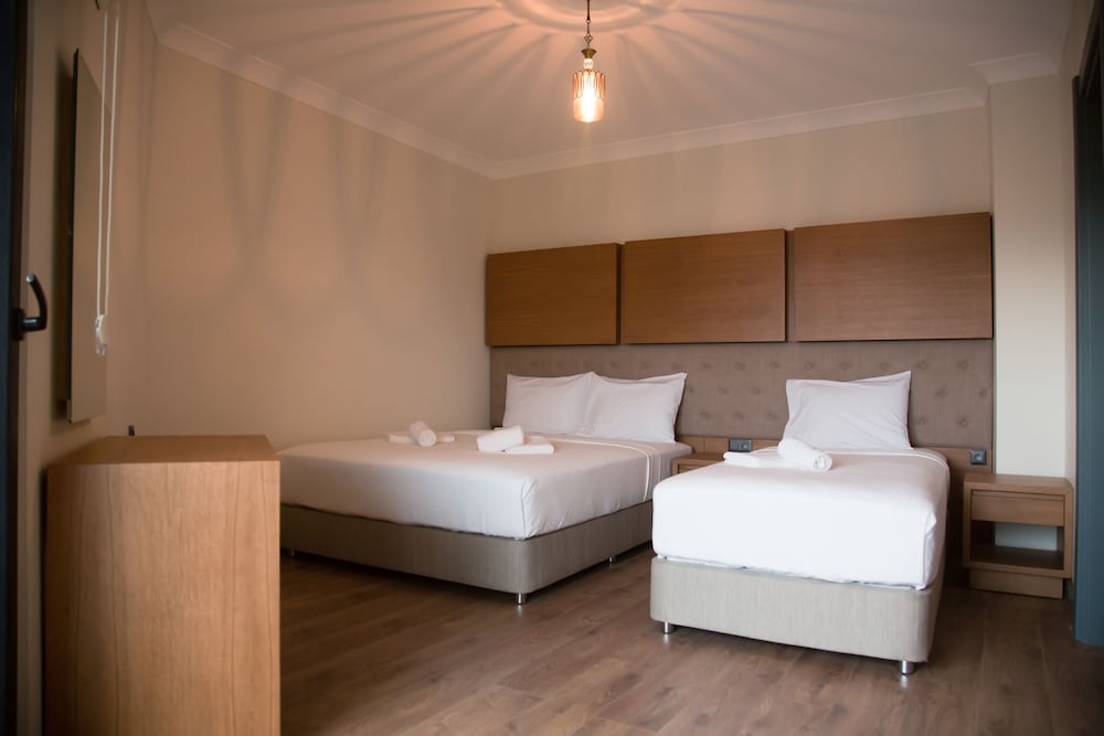 ceneviz suit apart otel