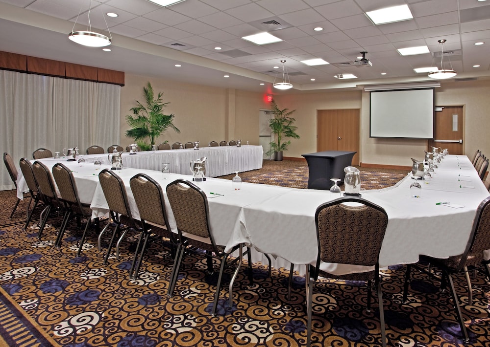 holiday inn purdue fort wayne by ihg