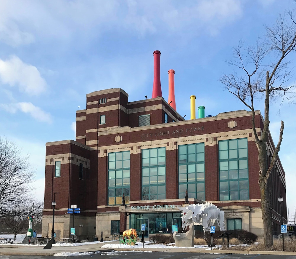 holiday inn purdue fort wayne by ihg