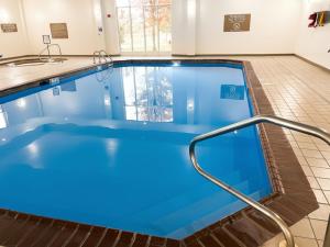 holiday inn purdue fort wayne by ihg