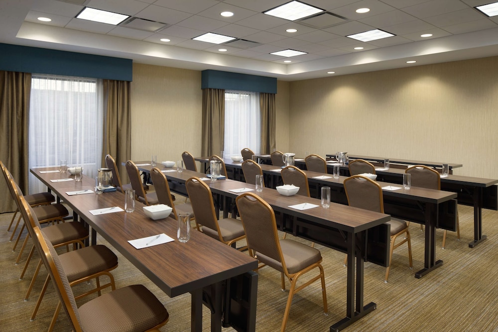 hampton inn and suites edgewood aberdeen south