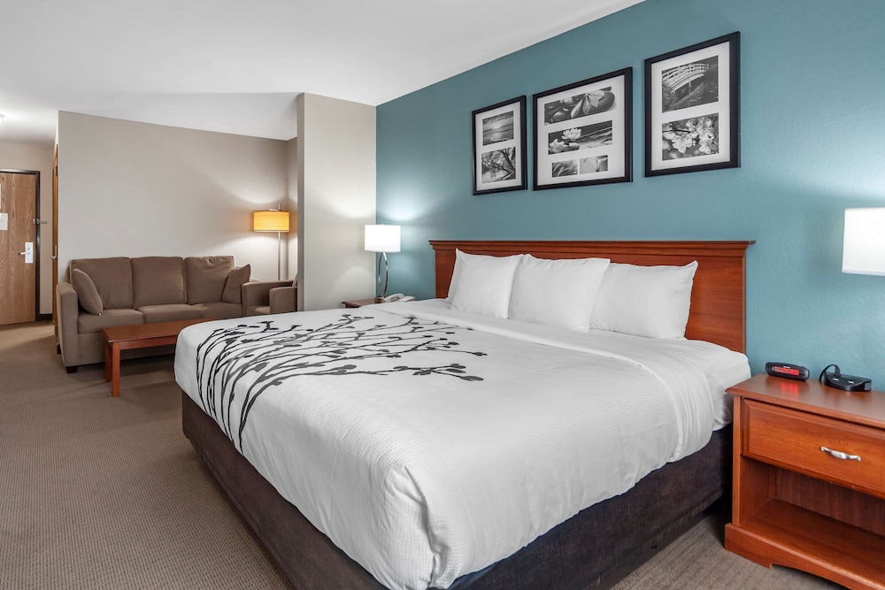 sleep inn and suites hays i 70