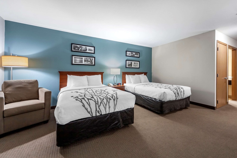 sleep inn and suites hays i 70