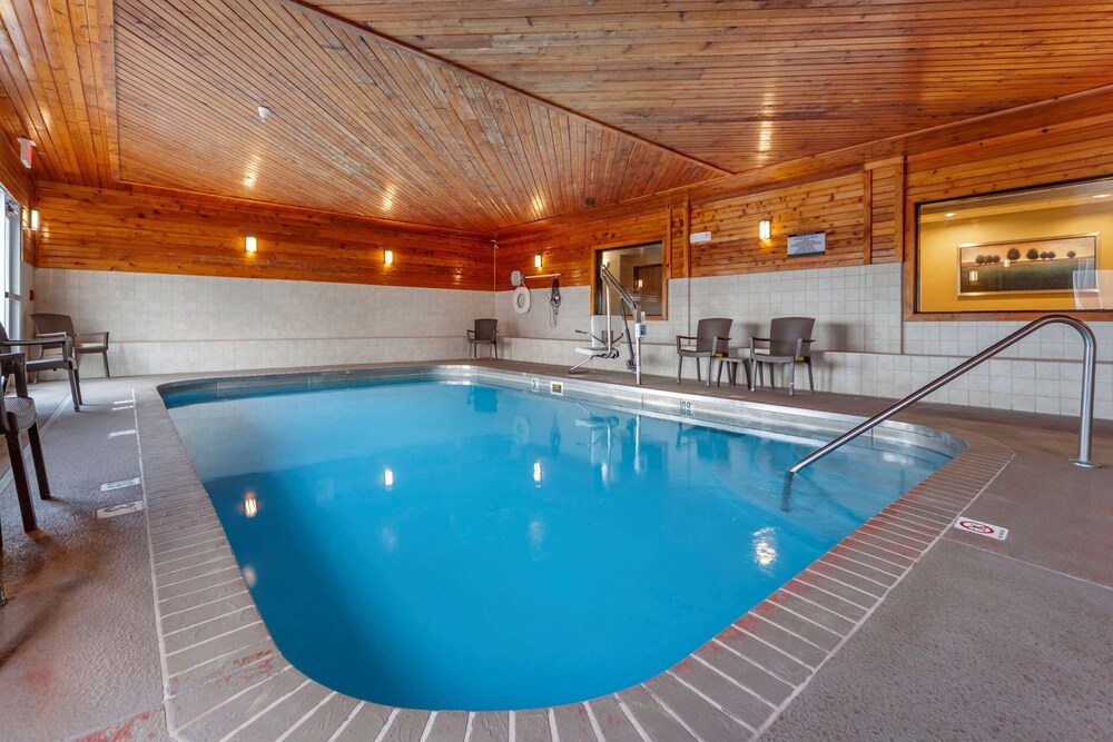 sleep inn and suites hays i 70