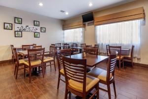 sleep inn and suites hays i 70