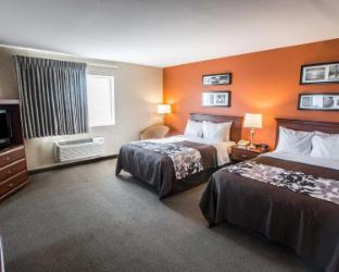 sleep inn and suites hays i 70