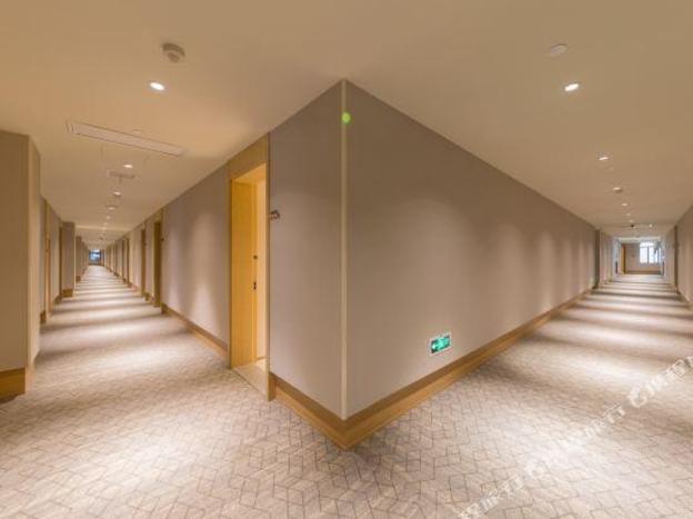 ji hotel wuhan jinyin lake
