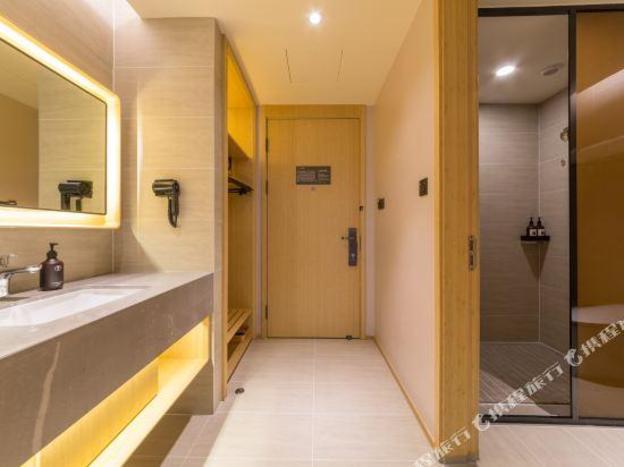 ji hotel wuhan jinyin lake