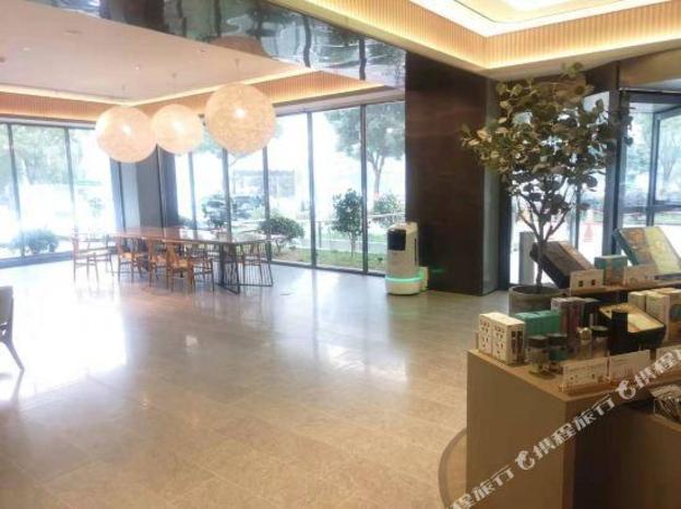 ji hotel wuhan jinyin lake