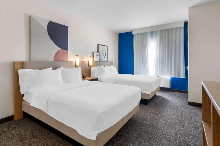 spark by hilton pearland