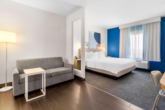 spark by hilton pearland